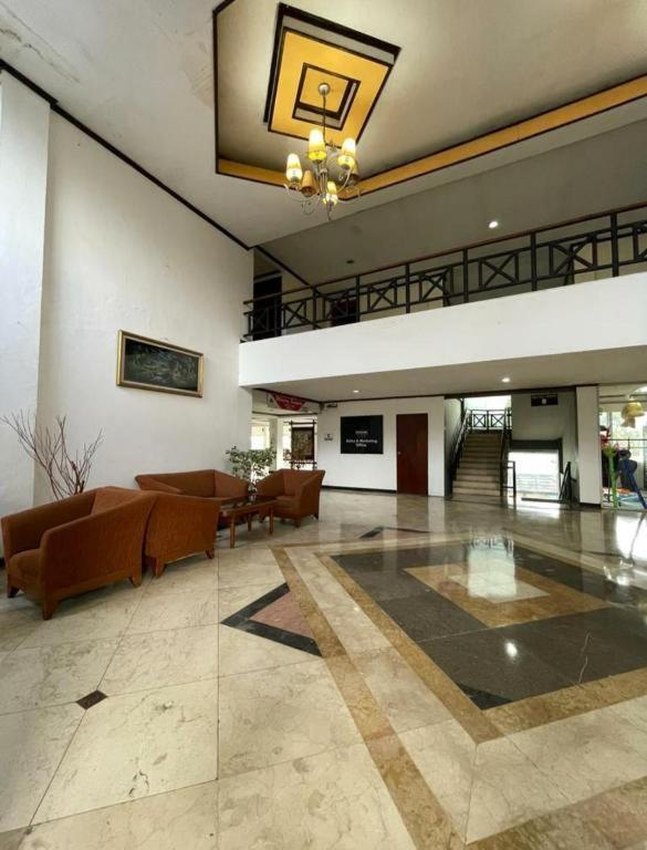 Hotel Parama Пунсак Екстериор снимка