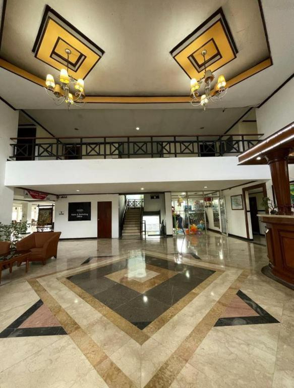 Hotel Parama Пунсак Екстериор снимка