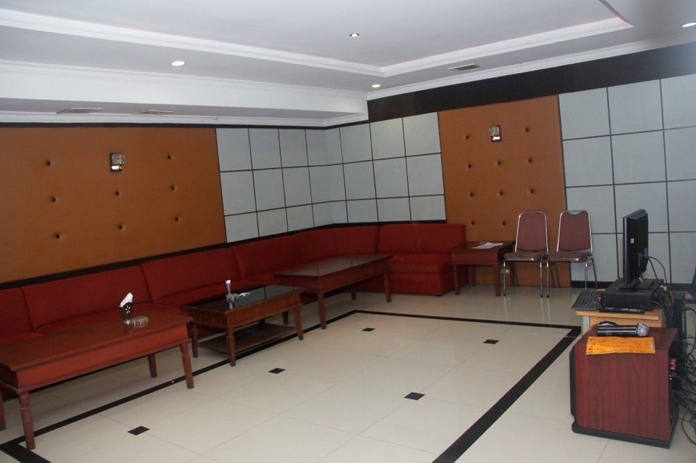 Hotel Parama Пунсак Екстериор снимка