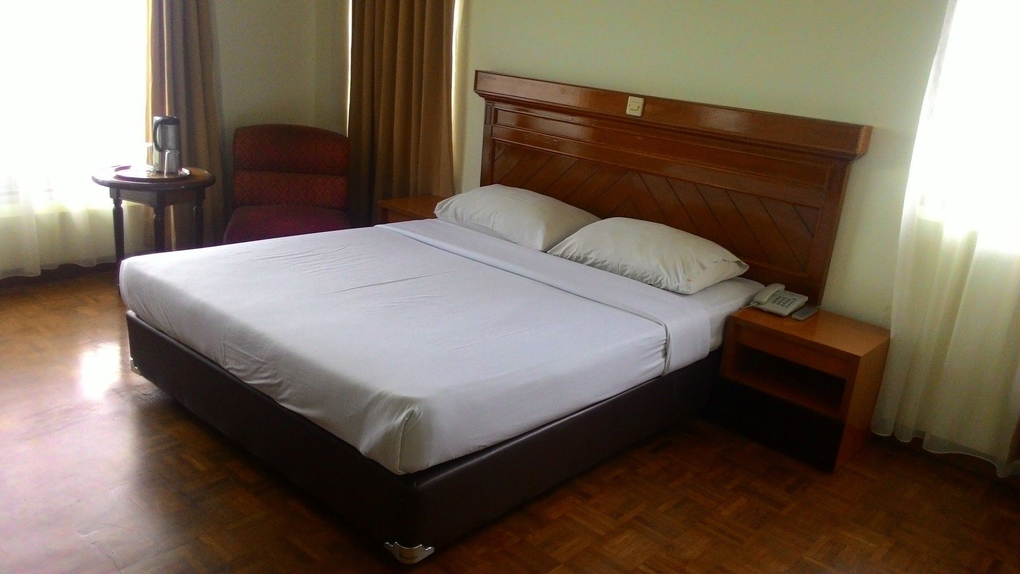 Hotel Parama Пунсак Екстериор снимка